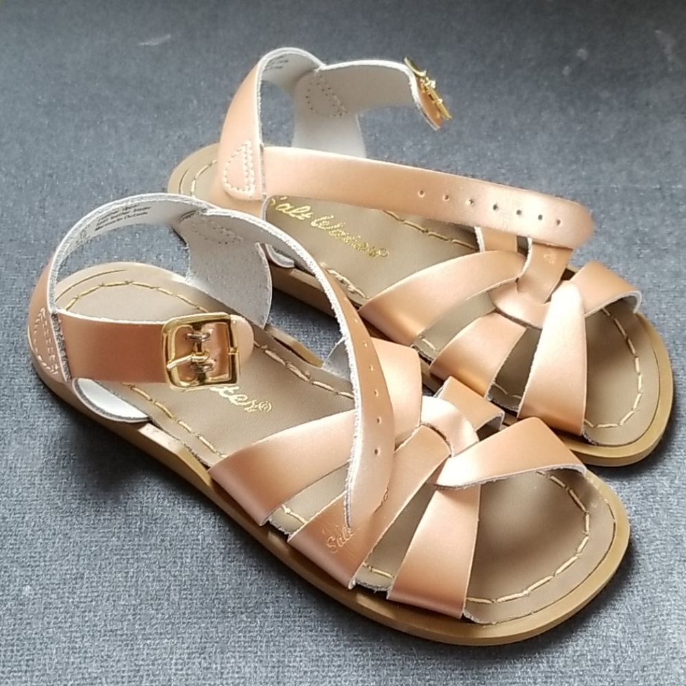 NWT Sun-San Saltwater Sandals